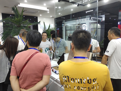 突破空間限制，漢遜“不掛墻的熱水器”開啟家居新體驗(yàn)